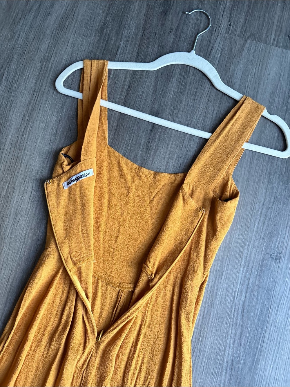 REFORMATION Graciella split front crepe midi dress 2P - Picture 9 of 9